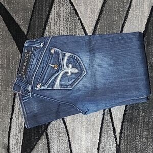 ROCK REVIVAL STEPHANIE EMBROIDERED RHINESTONES EASY-FIT CAPRI DENIM JEAN